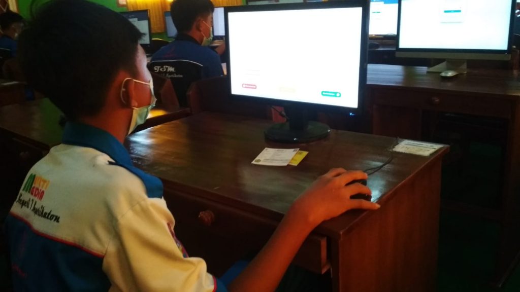 Penilaian Tengah Semester