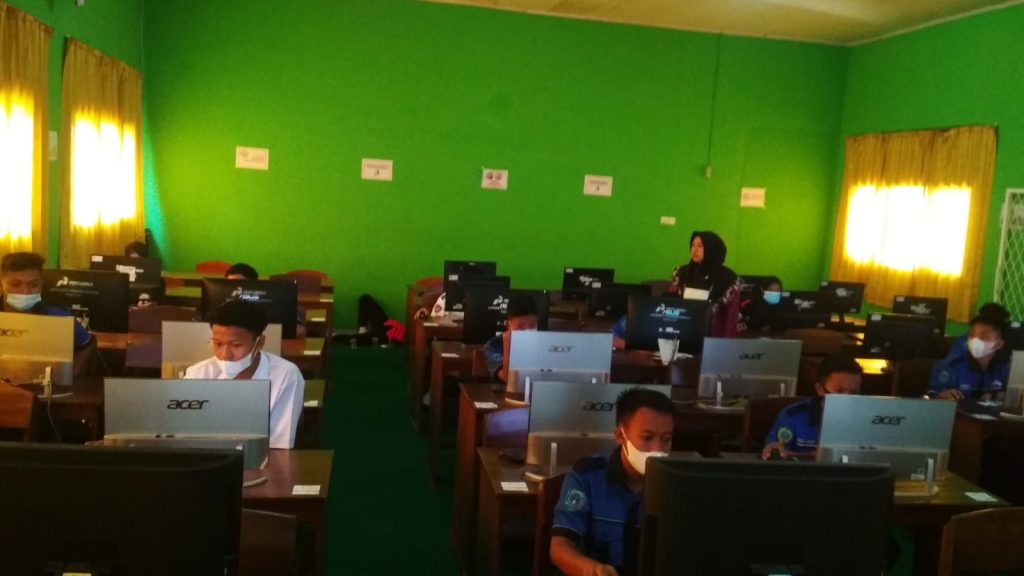 Terapkan Protokol Kesehatan Pencegahan Covid-19 secara Ketat, ANBK 2021 Sukses dilaksanakan SMKN 1 Negerikaton