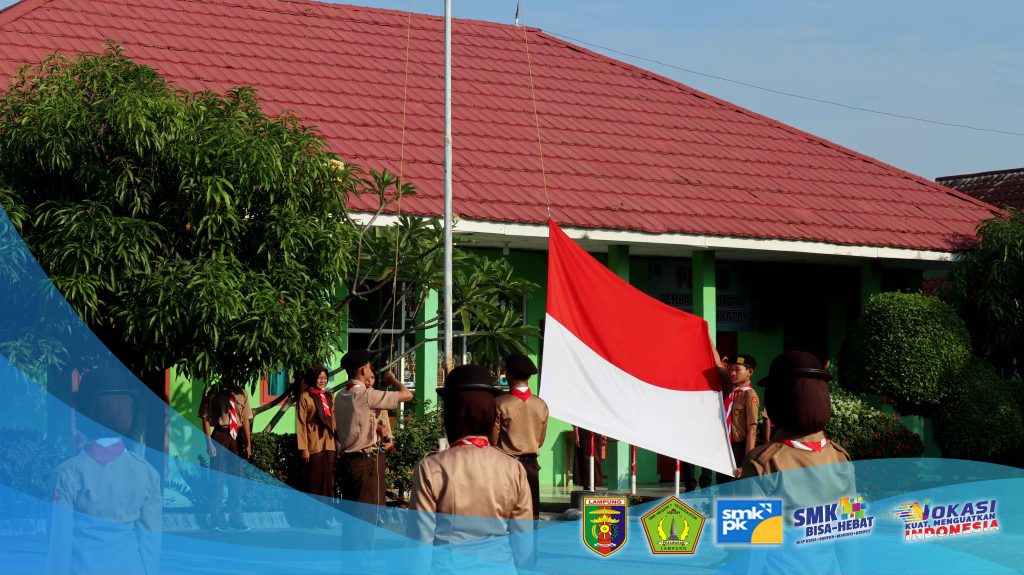 SMKN 1 Negerikaton Peringati Hardiknas 2025 dengan Khidmat di Lapangan Sekolah