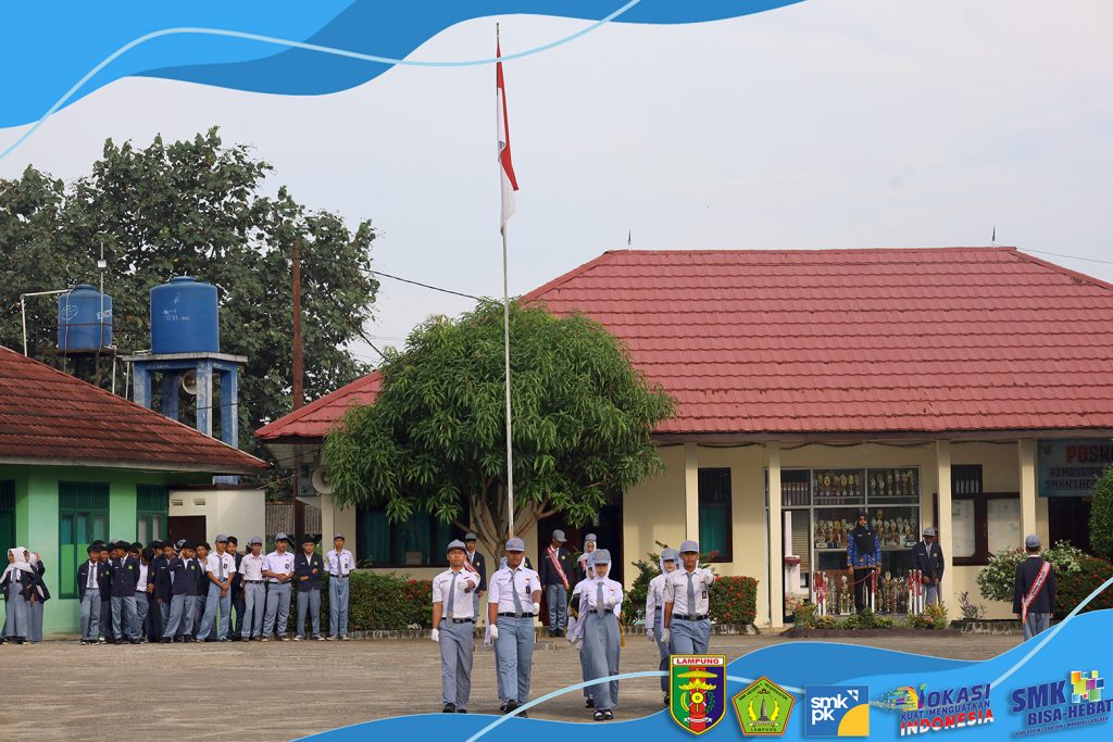 SMKN 1 Negerikaton Peringati Hari Pendidikan Nasional dengan Khidmat